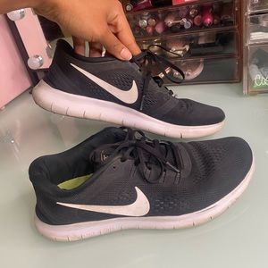 NIKE FREE RUN sneakers